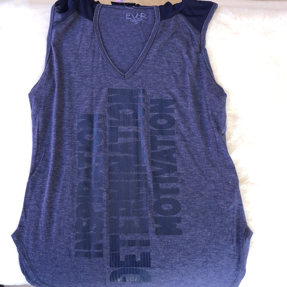 Ladies sleeveless motivational work out top NWT 💖